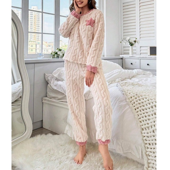 Cozy Teddy Textured Color Block Pajamas Lounge Set - Picture 7 of 8